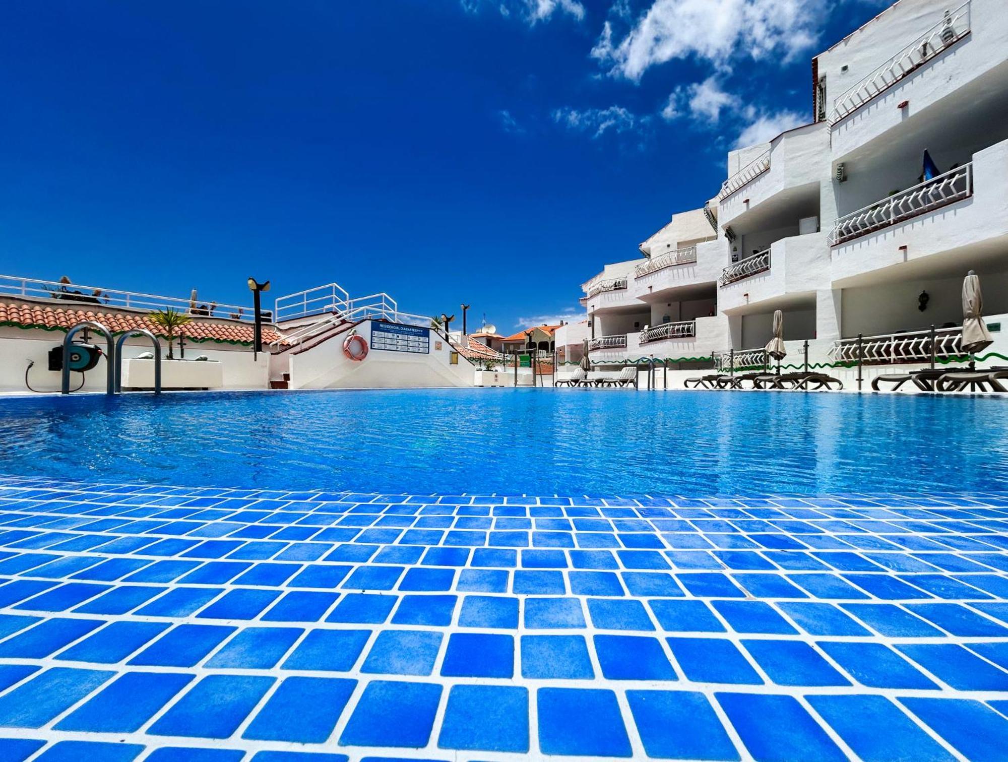 Modern Apartment, Heated Pool & 2 Terraces Los Cristianos  Bagian luar foto